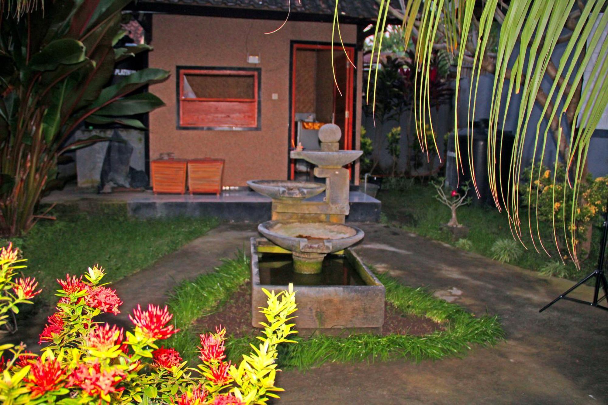 Gara Menjangan Homestay
