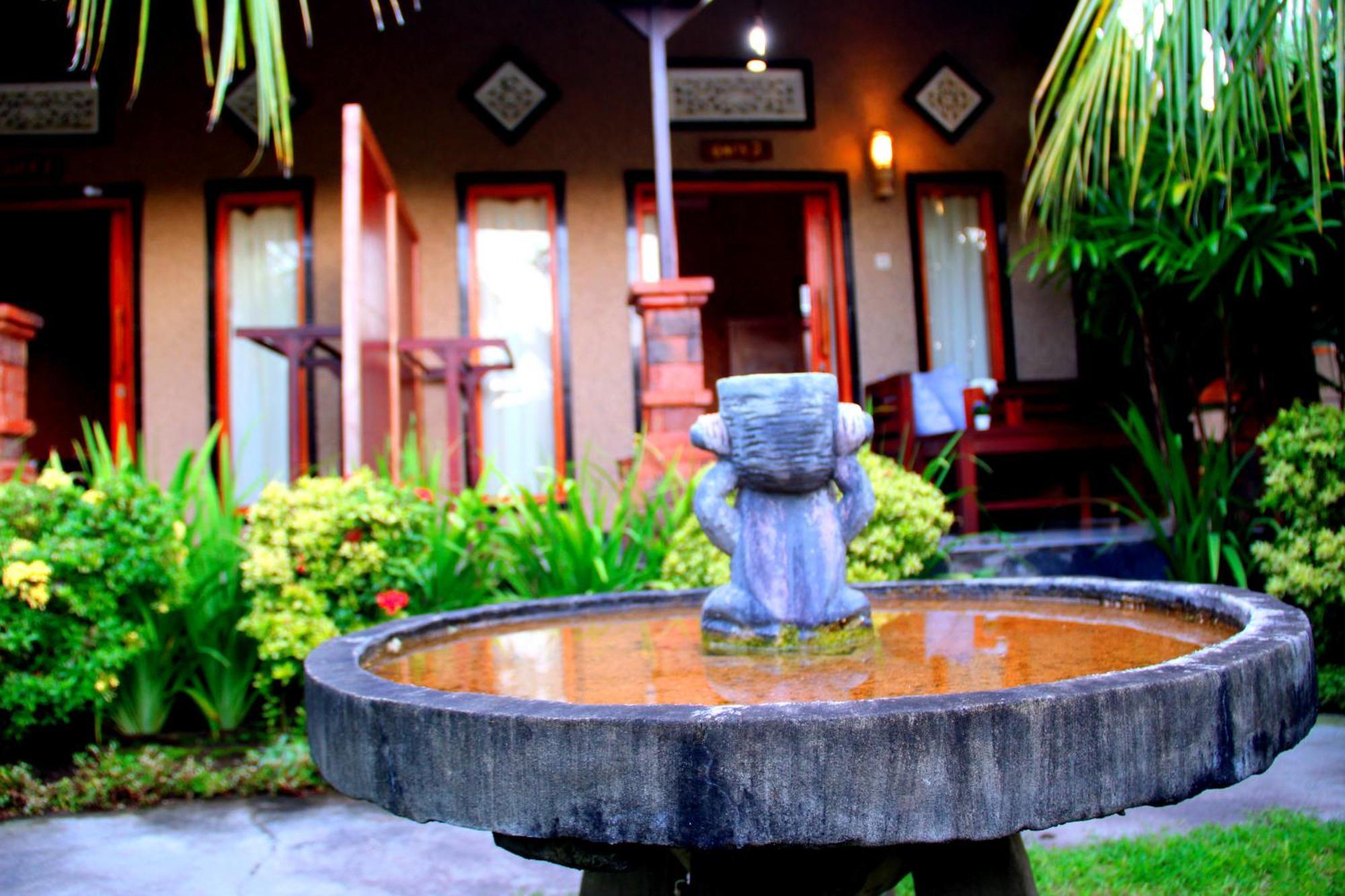 Gara Menjangan Homestay Banyuwedang